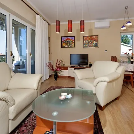 Apartment In Nature Porec